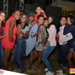 Muita música brega com Edmilson Batista na primeira noite do 5º Fest Vinhático 72