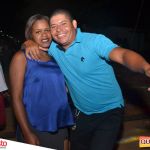 Muita música brega com Edmilson Batista na primeira noite do 5º Fest Vinhático 90