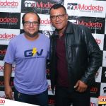 Muita música brega com Edmilson Batista na primeira noite do 5º Fest Vinhático 57