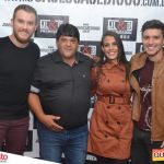 Milhares de foliões se divertem ao som de João Lucas & Diogo no 5º Fest Vinhático 215