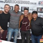 Milhares de foliões se divertem ao som de João Lucas & Diogo no 5º Fest Vinhático 225