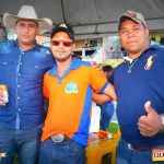 Devinho Novaes leva milhares de foliões ao delírio na 29ª Festa do Cavalo 94