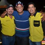 Devinho Novaes leva milhares de foliões ao delírio na 29ª Festa do Cavalo 300