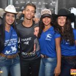 Devinho Novaes leva milhares de foliões ao delírio na 29ª Festa do Cavalo 75