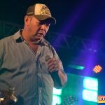 Devinho Novaes leva milhares de foliões ao delírio na 29ª Festa do Cavalo 91