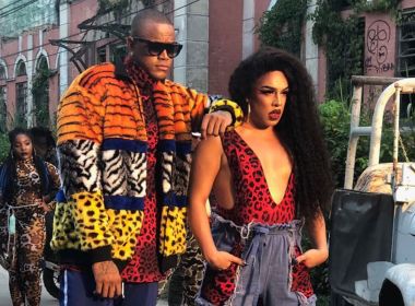 Em clima de sedução e atitude, drag Gloria Groove lança clipe com Léo Santana; assista 6