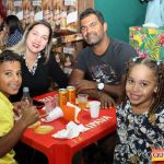 Kcá dos Teclados e Robério Rocha agitam o Arraiá das Famia 186