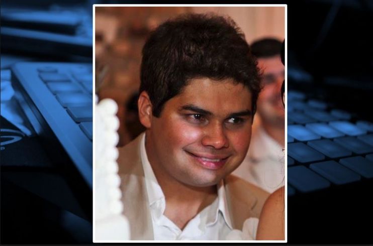Carro pega fogo em acidente e motorista morre carbonizado 8