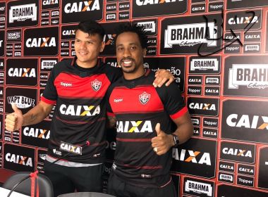 Arouca e Walter Bou são apresentados oficialmente pelo Vitória 4