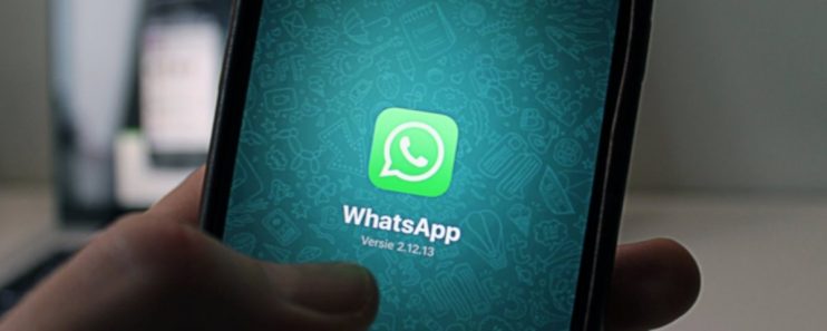 Bolsonaro diz que vai lutar para mudar limite de encaminhamento do WhatsApp 12