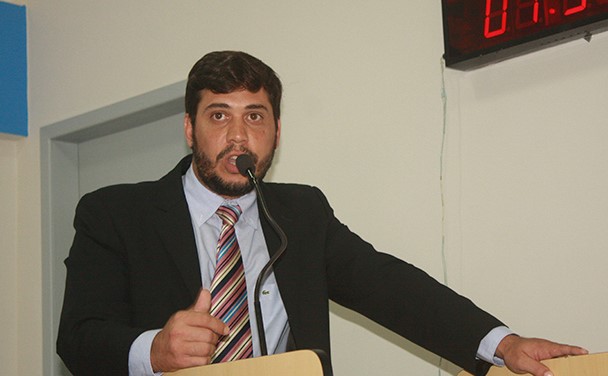 Vereador Ramos Filho propõe criação do passe escolar em Eunápolis Vereador Ramos Filho propõe criação do passe escolar em Eunápolis 9