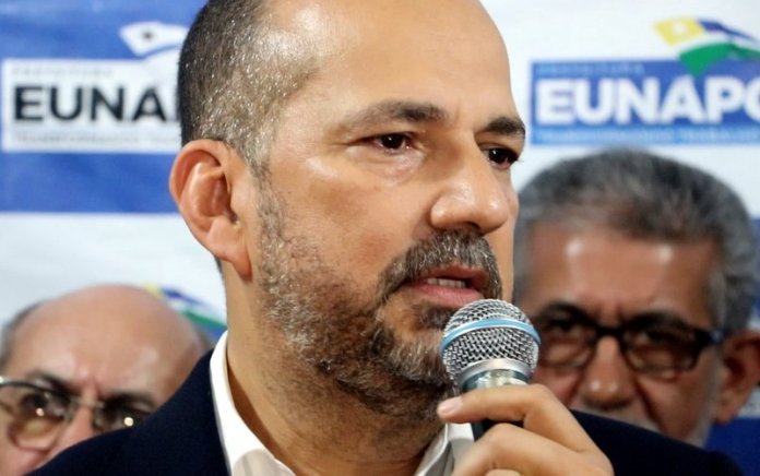 Prefeito Robério Oliveira solicita orçamento exorbitante de 400.000 mil reais a Câmara de Vereadores 8