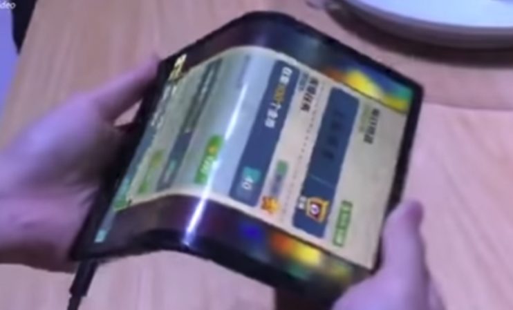 Empresa chinesa lança primeiro celular dobrável do mundo; saiba mais 5