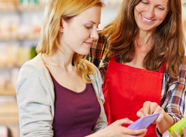 Uso de cosméticos antecipa puberdade em meninas, aponta pesquisa Uso de cosméticos antecipa puberdade em meninas, aponta pesquisa 8