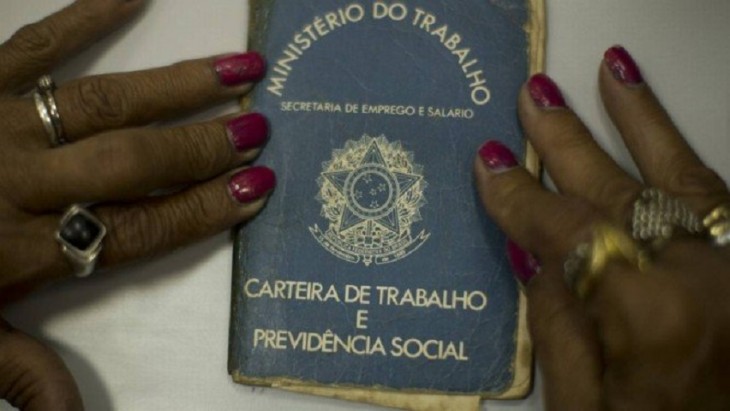 Governo Federal estuda proposta para que mães se aposentem mais cedo Governo Federal estuda proposta para que mães se aposentem mais cedo 6