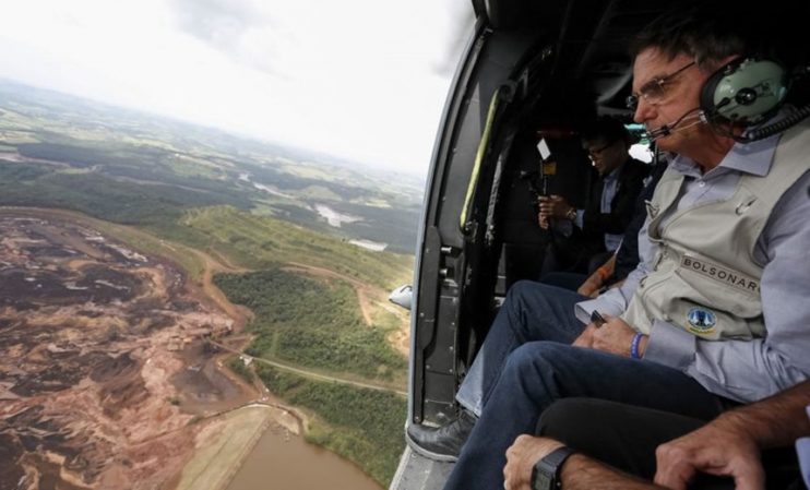 “Faremos o que estiver ao nosso alcance”; diz Bolsonaro após sobrevoar Brumadinho 4