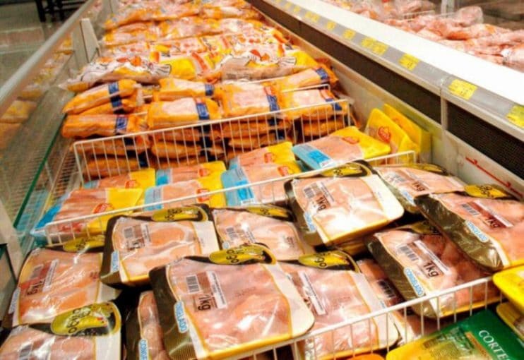 Mais de 160 toneladas de frango são recolhidas após suspeita de bactéria 12