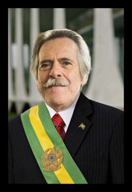 Ator da Globo se autodeclara Presidente do Brasil 4