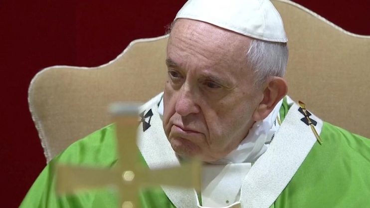 Papa compara a pedofilia ao sacrifício de seres humanos 9