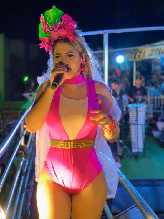 Katrina, nossa representante da terra foi o grande nome do carnaval de Mucuri 2019 9