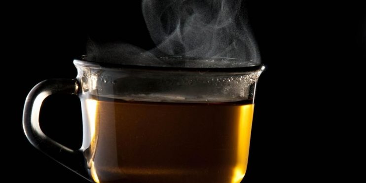 Ingerir bebidas muito quentes 'aumenta risco de câncer em 90%' 7