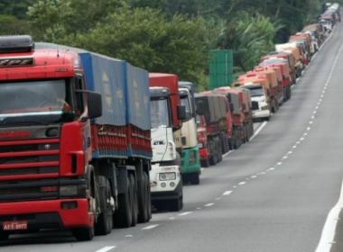 Transportadoras e caminhoneiros alertam para risco de nova paralisação 12