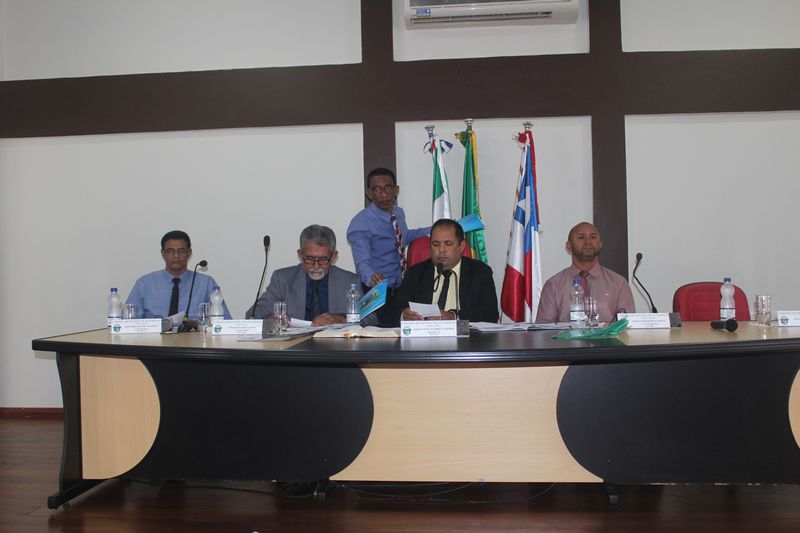 Câmara de Eunápolis autoriza reajuste salarial de 3,75% para servidores da prefeitura 5