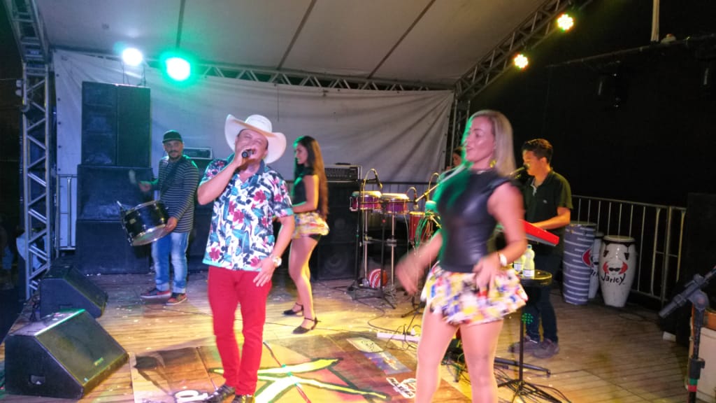 Kcá Vieira & Banda foi uma das atrações destaques do Arraiá das Famia 2019 6