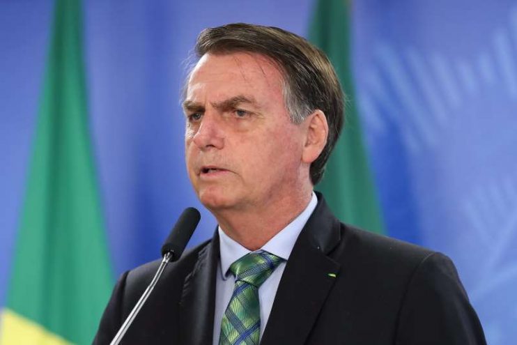 Bolsonaro afirma que é função do presidente demarcar terra indígena 13