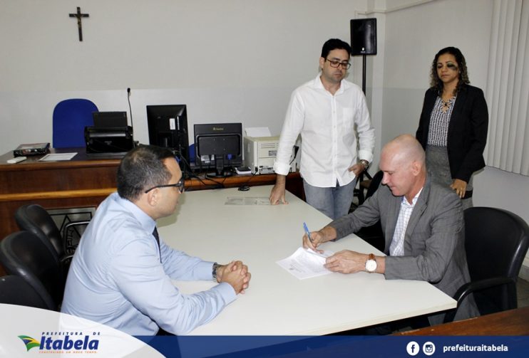 Prefeitura de Itabela e TRE assinam convênio para cadastramento biométrico 9