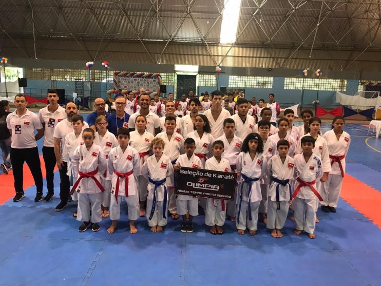 Karatê de Porto Seguro brilha no Campeonato Baiano 10