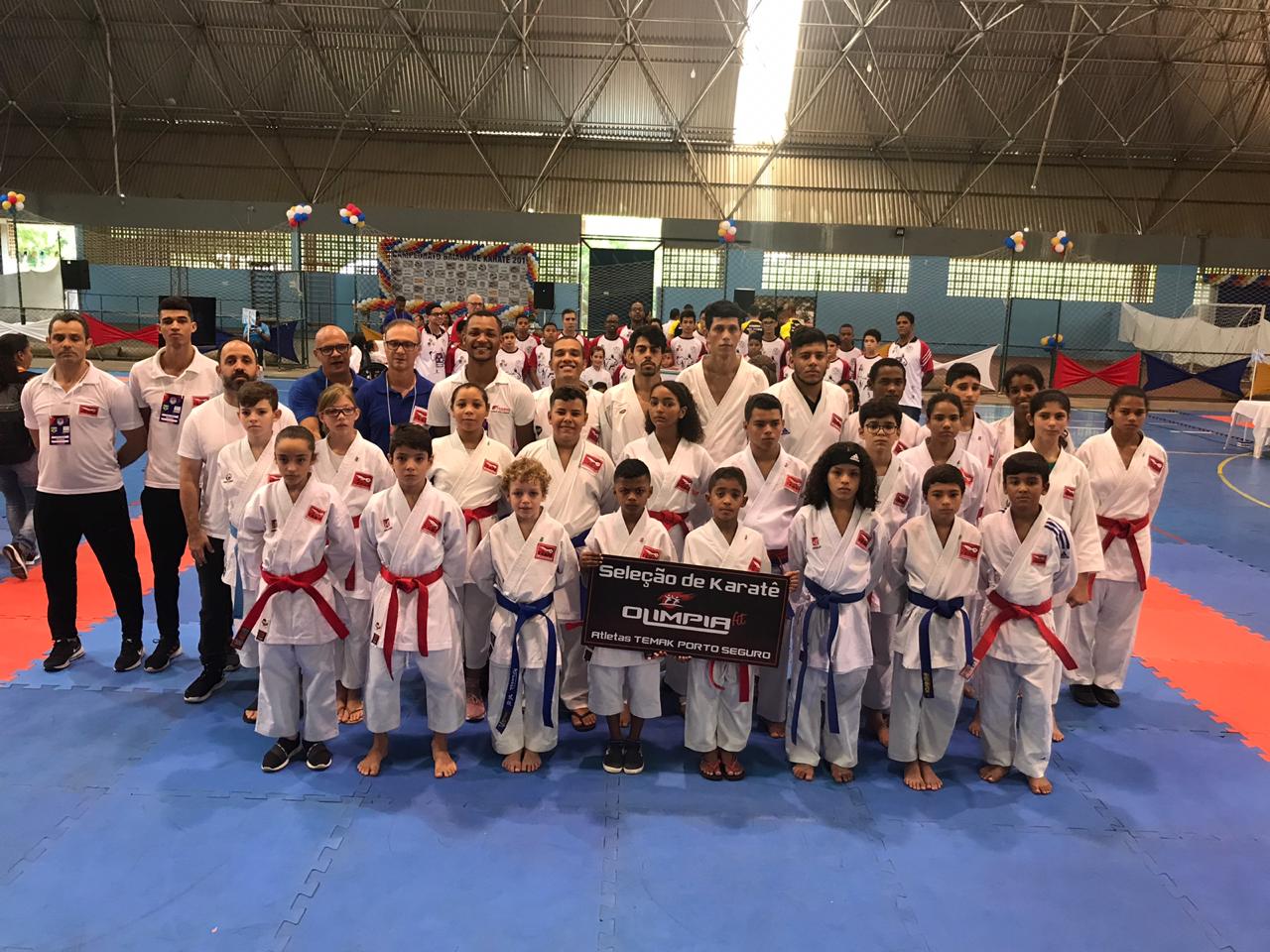 Karatê de Porto Seguro brilha no Campeonato Baiano 20
