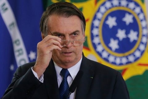 Bolsonaro vai enviar projeto para dar garantia jurídica a policiais 100