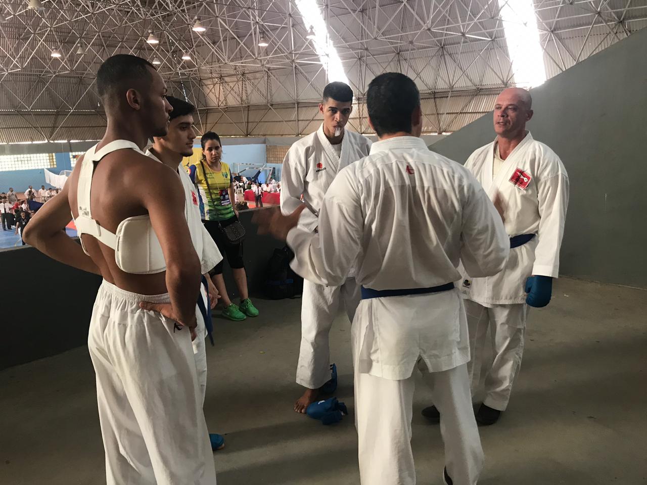 Karatê de Porto Seguro brilha no Campeonato Baiano 8