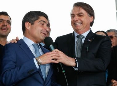 'Lá na frente você ocupará a honrosa cadeira que eu ocupo', diz Bolsonaro a ACM Neto 11