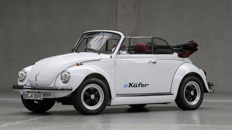 Volkswagen vai converter fuscas em carros elétricos e já anuncia preço do modelo 4