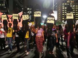 A cada hora, sete mulheres são estupradas no Brasil 4