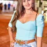 Canavieiras: Yara Silva abriu a primeira noite da 3ª edição da Cavalgada das Mulheres 123