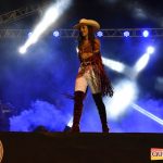 Canavieiras: Yara Silva abriu a primeira noite da 3ª edição da Cavalgada das Mulheres 1000