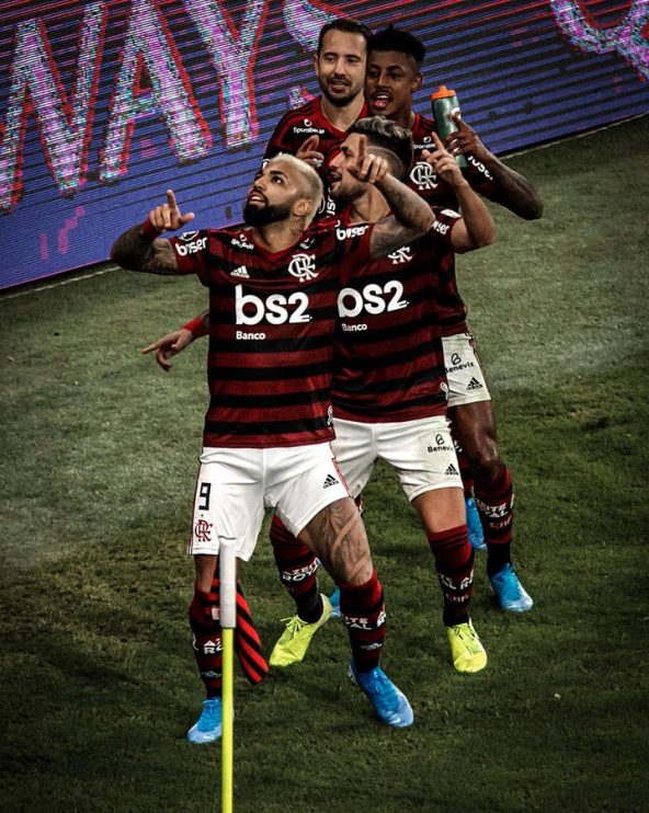 Flamengo esmaga Grêmio e enfrenta River Plate pela final da Libertadores 7