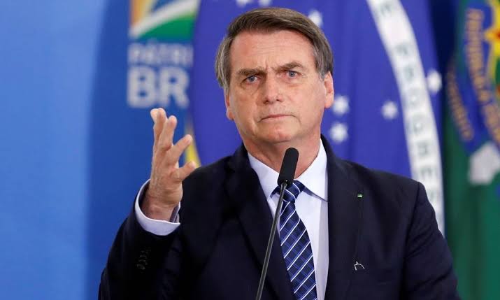 Bolsonaro sanciona lei que barateia emissão de escrituras de imóveis 6