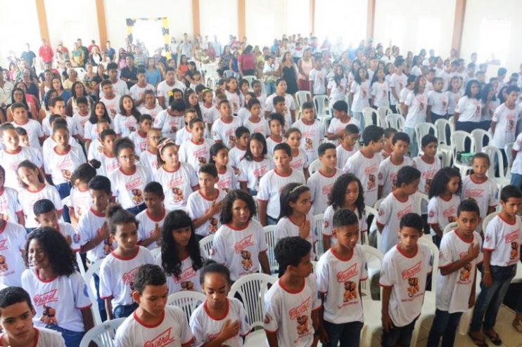 Polícia militar forma 200 alunos no Proerd em Guaratinga 6