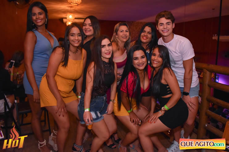 Sabadão da Hot contou com show de Juliana Amorim e OMP 110