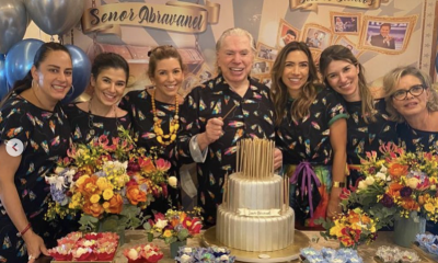Família faz festa do pijama para os 90 anos de Silvio Santos 28