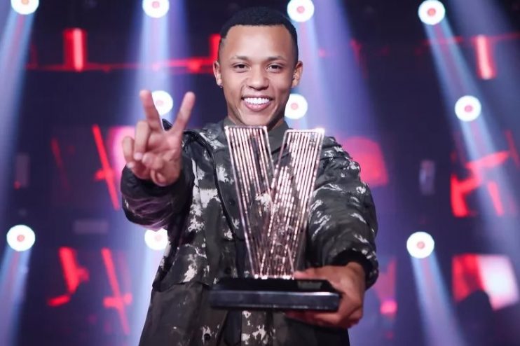 Teixeirense Victor Alves vence o The Voice Brasil e leva prêmio de R$ 500 mil 13