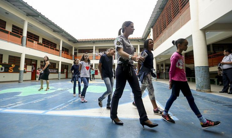 Governo prevê adesão de 54 escolas ao modelo cívico-militar em 2021 4
