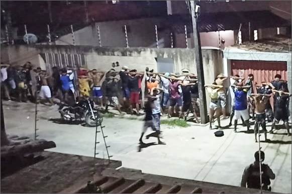 Eunápolis: Polícia Militar acaba festa com mais de 150 jovens no bairro Pequi 5