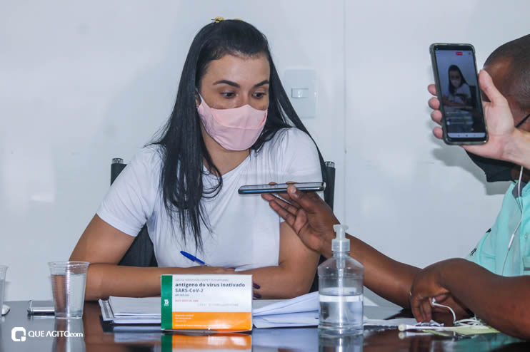 Eunápolis: Secretária municipal de saúde Anara Sartório, concede entrevista coletiva informando cronograma inicial da vacina contra covid-19 14