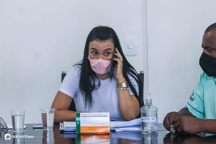 Eunápolis: Secretária municipal de saúde Anara Sartório, concede entrevista coletiva informando cronograma inicial da vacina contra covid-19 247