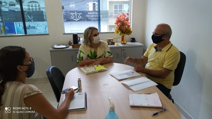 Secretários de infraestrutura e Assistência Social de Eunápolis se reúnem para discutir ações conjuntas. 10